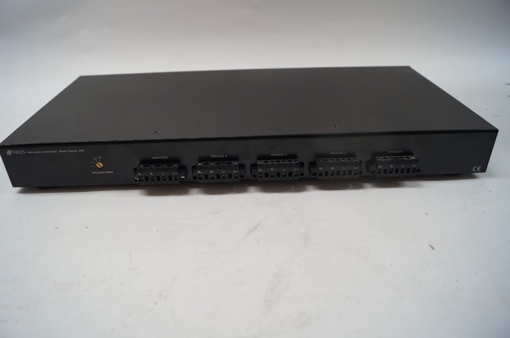 NILES Audio Corp SSVC-4 Speaker Selector / Volume Control System WORKING E211