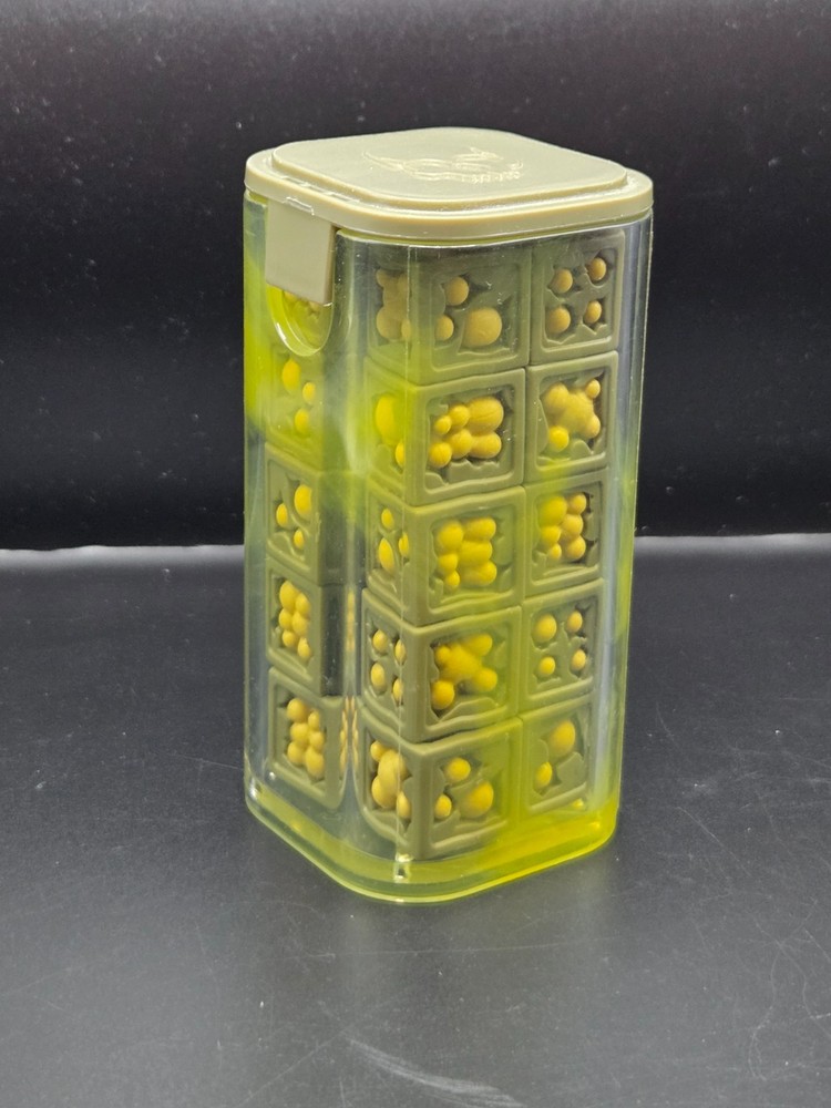 Warhammer 40k Death Guard Dice With Case