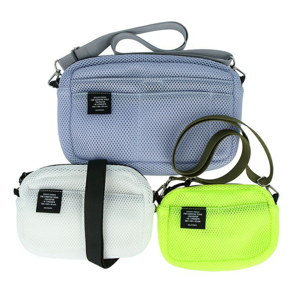 Delfonics Inner Carrying Case Shoulder Strap Light: length adjustable from 27 in