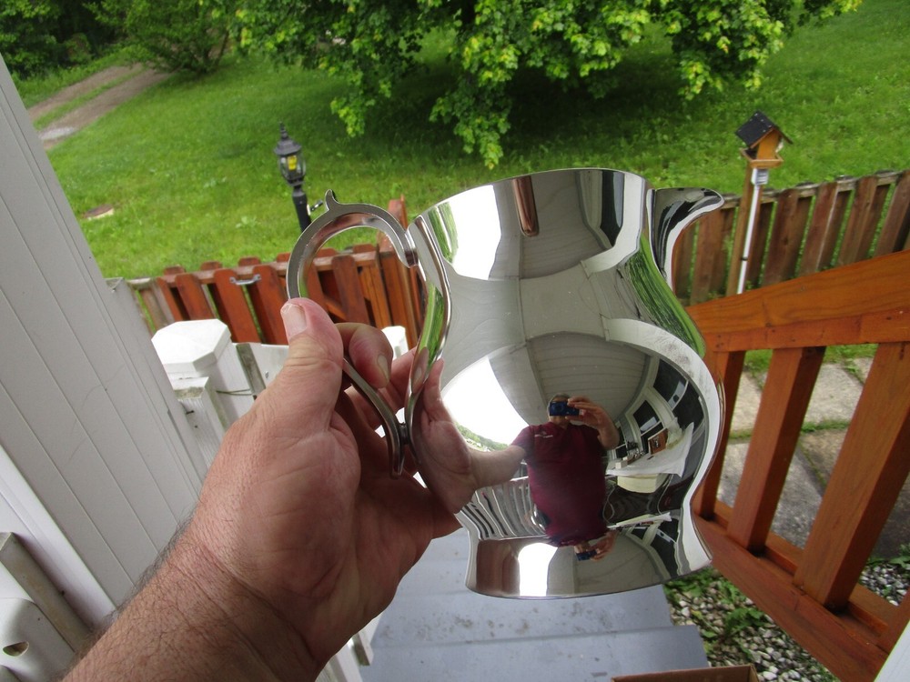 ONEIDA FINE SILVERPLATED [ BENNINGTON BEVERAGE PITCHER ] EARLY AMERICAN COLL