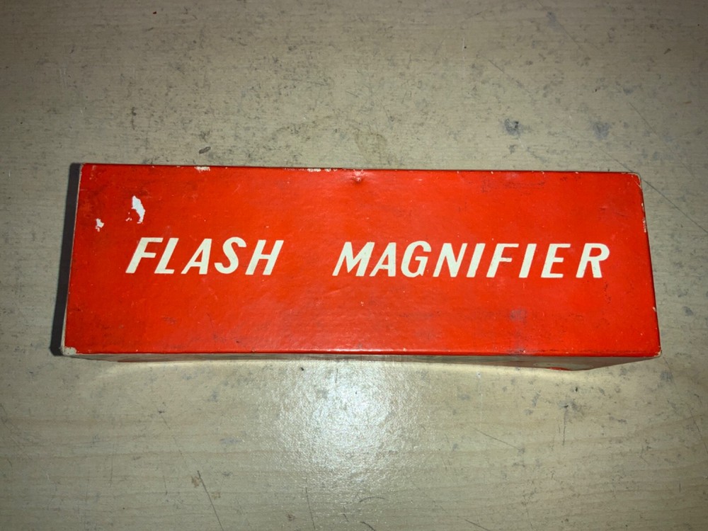 T.O.C. Flash Magnifier