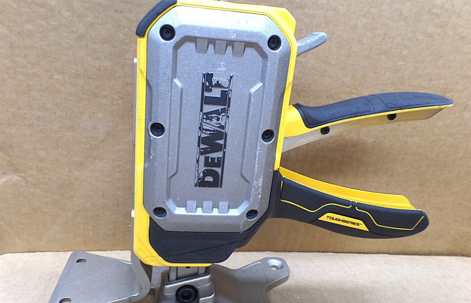 DEWALT DWHT83550 TOUGHSERIES CONSTRUCTION JACK SET, LIFT TO 340LBS-HEIGHT 8-3/4"