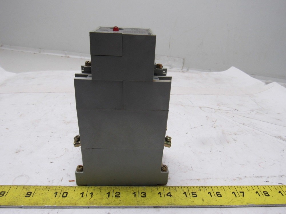 A-B Allen Bradley 700-RTC2010OU24 Ser. A Solid State Adjustable Timing Relay