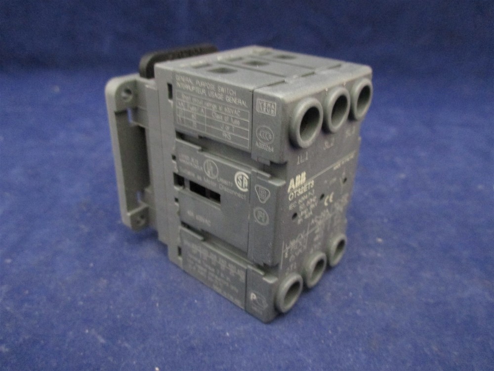 ABB OT32ET3 Disconnect Switch new