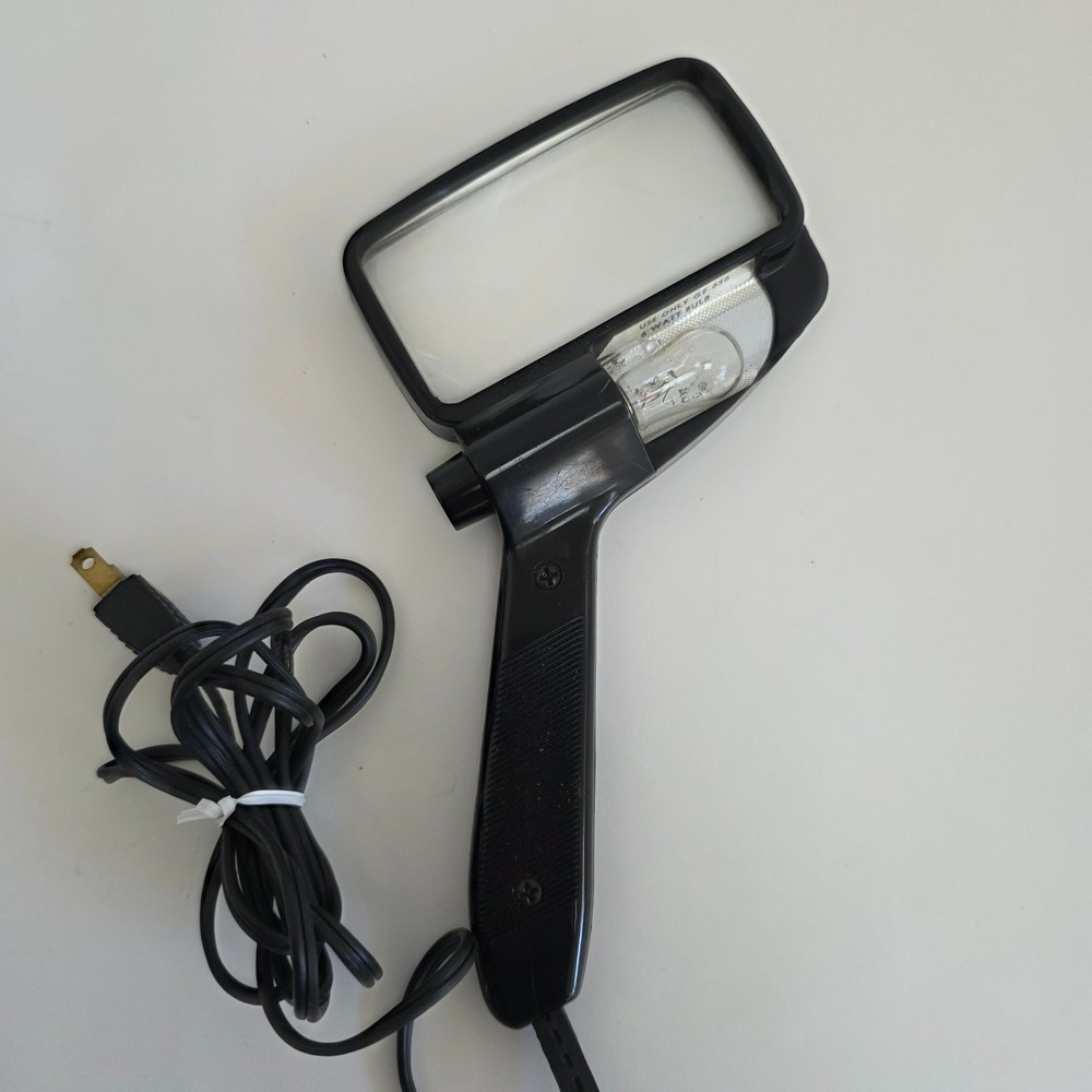 Vintage Bausch & Lomb Illuminated Rectangular Reader Lighted Magnifying Glass