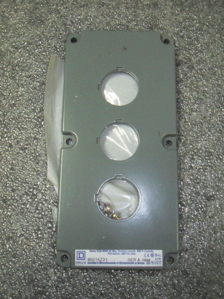 Square D 9001KZ31 Control Station Enclosure