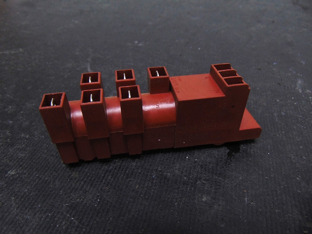 GE Range JGBS66DEK3BB Spark Module WB13X24741