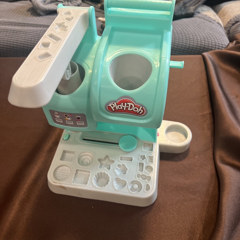 Play-Doh Cafe Kitchen Creation