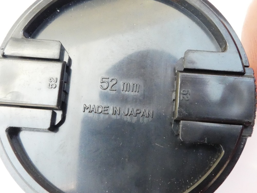 Sigma 52mm Front Lens cap plastic snap on type