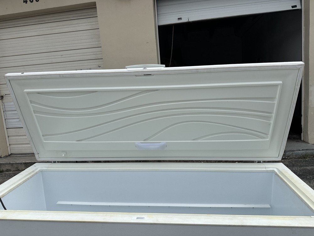Frigidaire 17.5 Cu. Ft. Chest Freezer