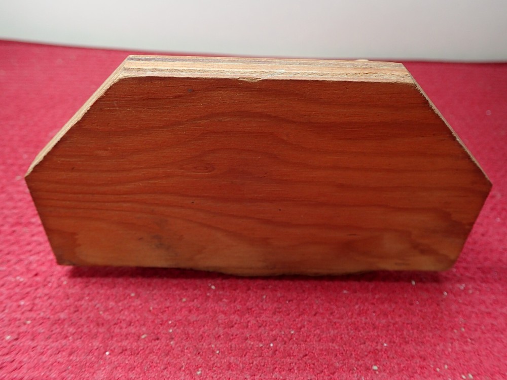 Snow White Wooden Sewing Thread Spool Holder