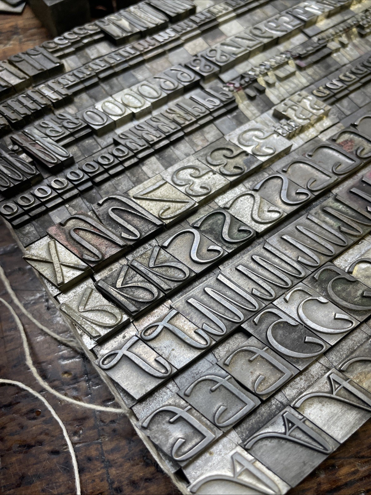 LETTERPRESS LEAD TYPE 48 Pt CORONET BOLD Caps & Lower