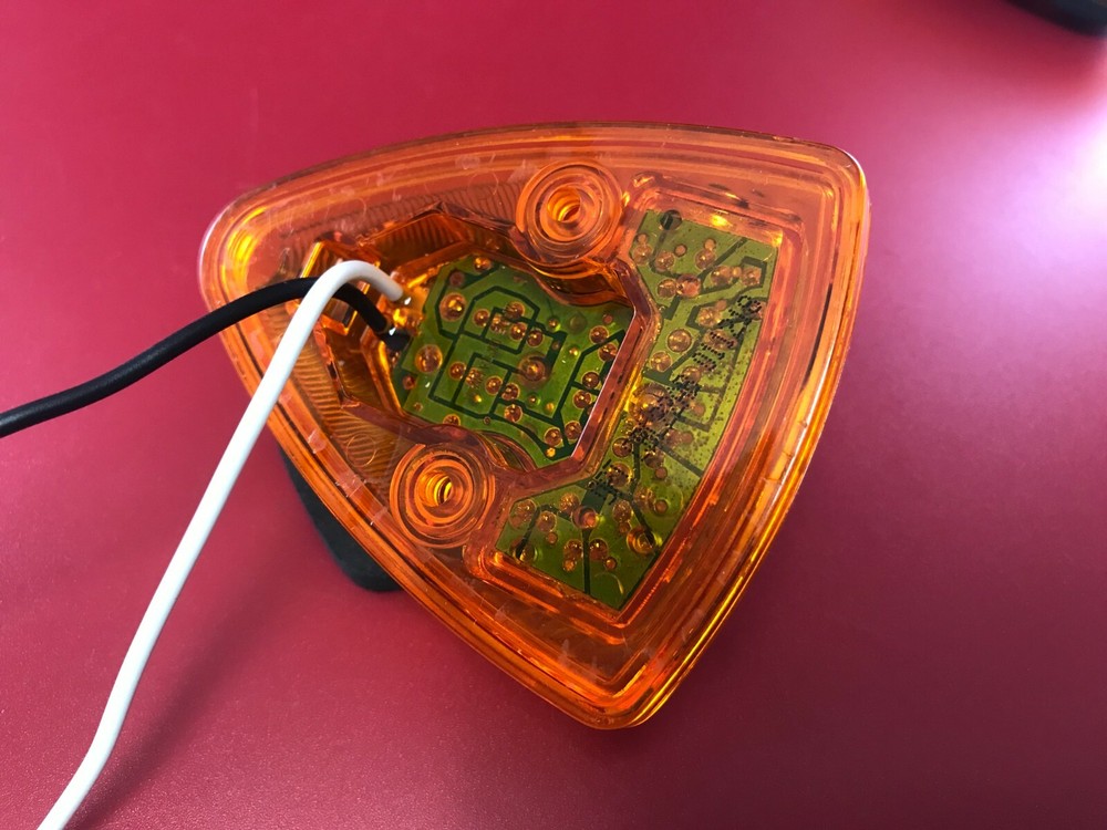 OPTRONICS CBL22AB LED TRAILER/TRUCK CAB MARKER LIGHT 15 DIODES TRIANGULAR (2PCS)