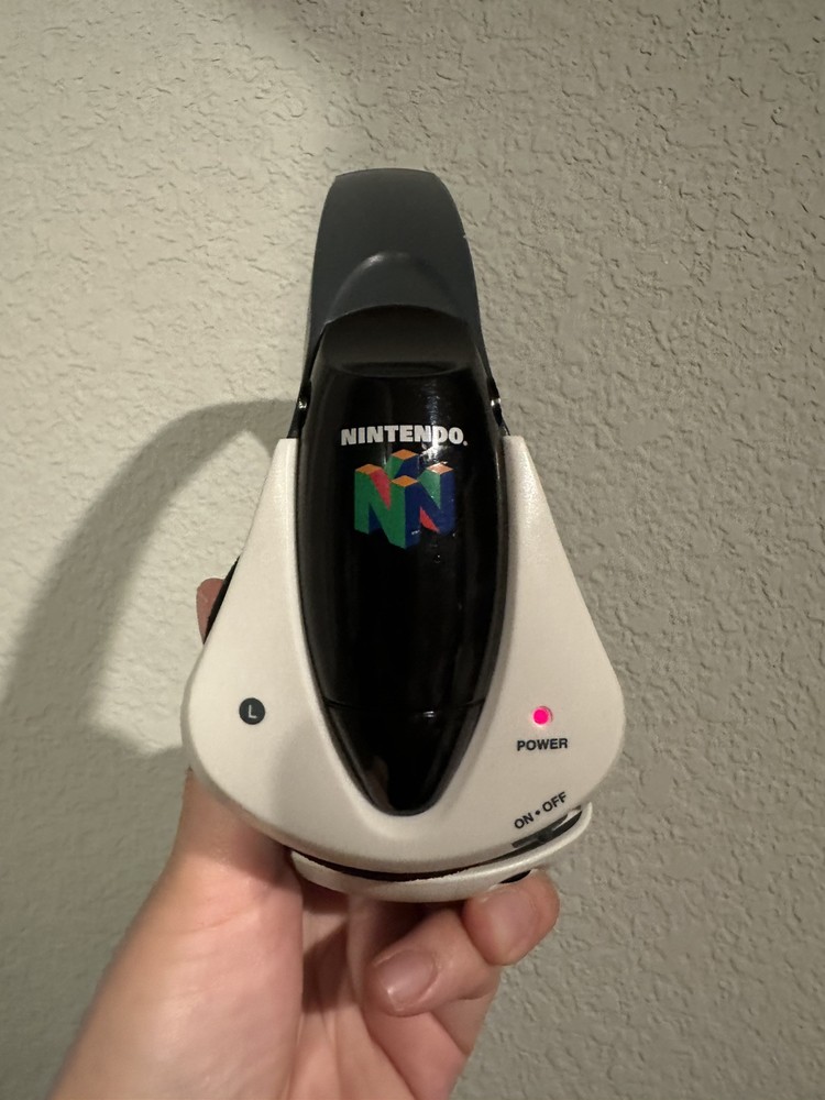 1997 NINTENDO 64 MULTIMEDIA WIRELESS HEADPHONE SYSTEM PLEASE READ