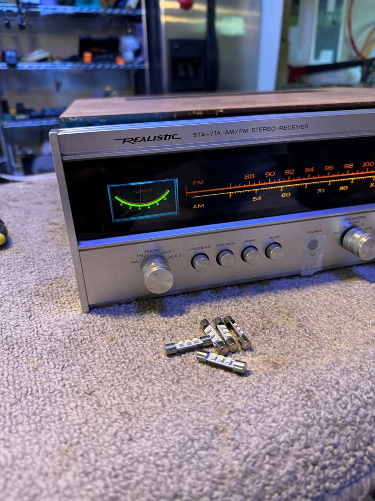 VINTAGE REALISTIC STA-75 / STA-76  receiver FRONT  PANEL LAMPS LED.
