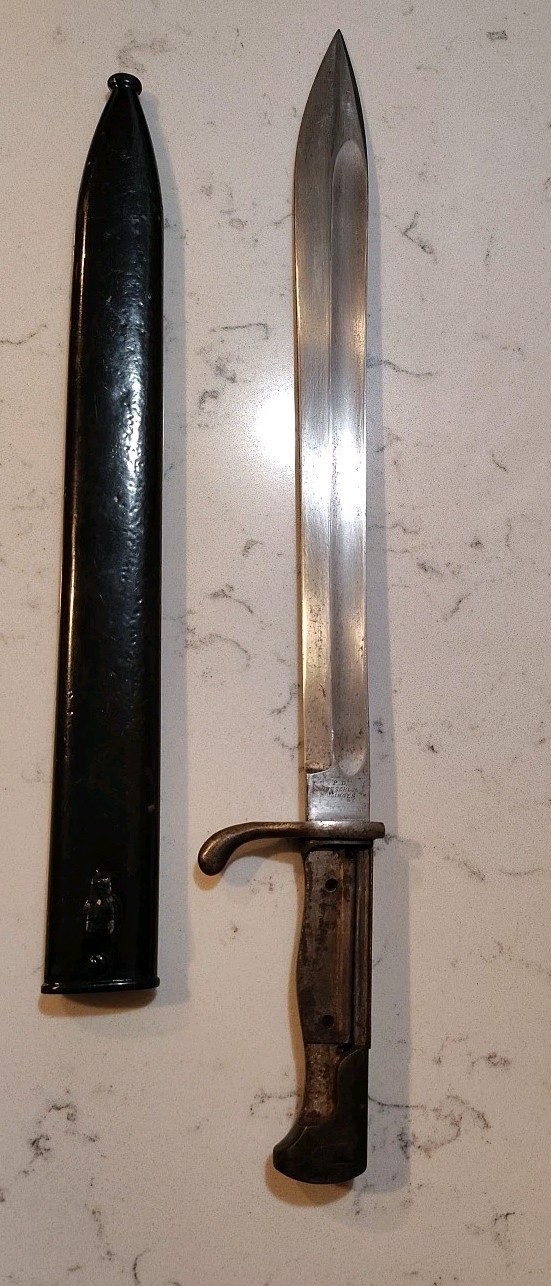 P. D. Luneschloss Solingen, German Bayonet & Scabbard, Handle Scales r Missing