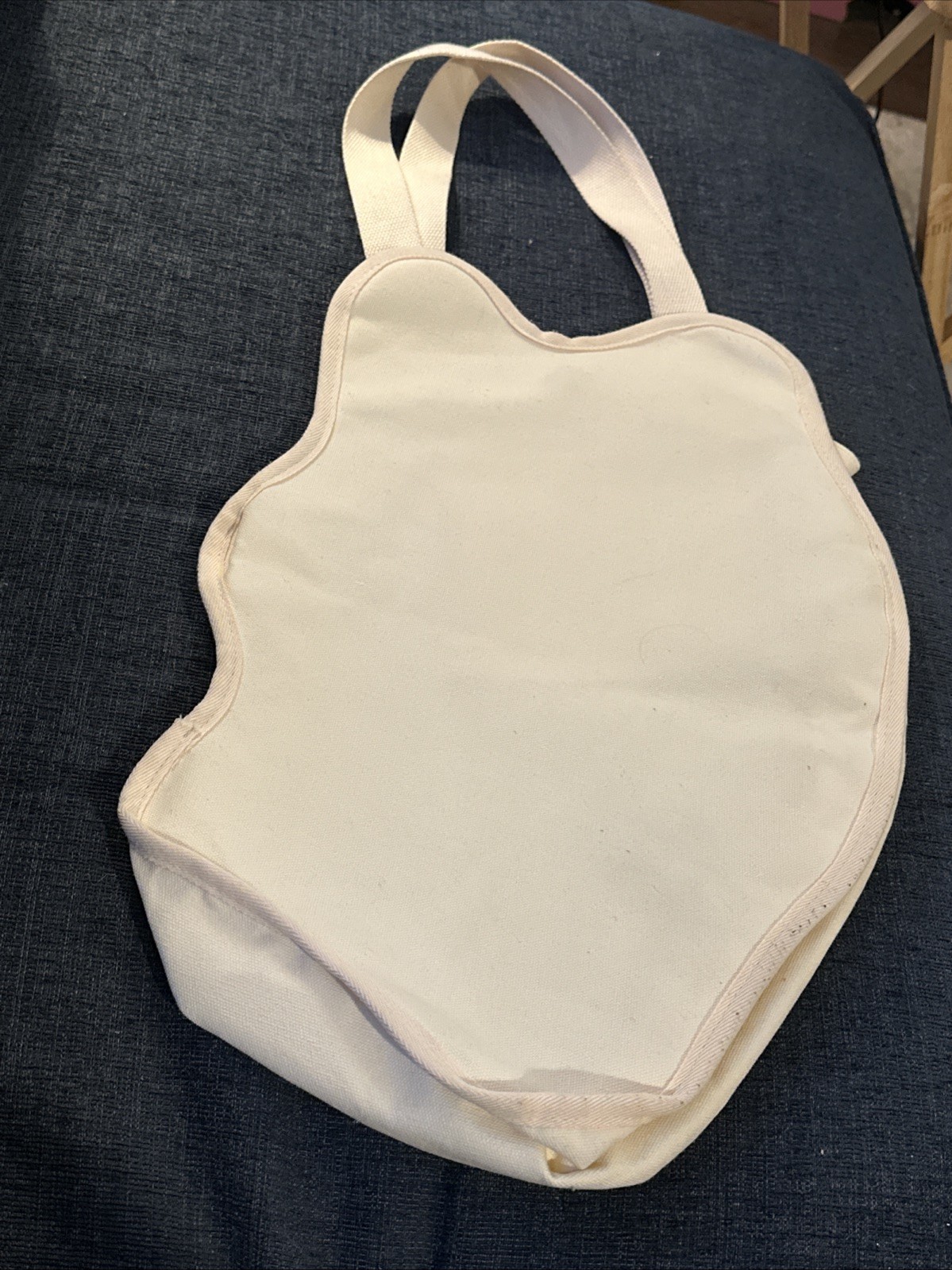 DISNEY Zara Tote Bag DAISY DUCK Canvas White/Ivory, Silhouette