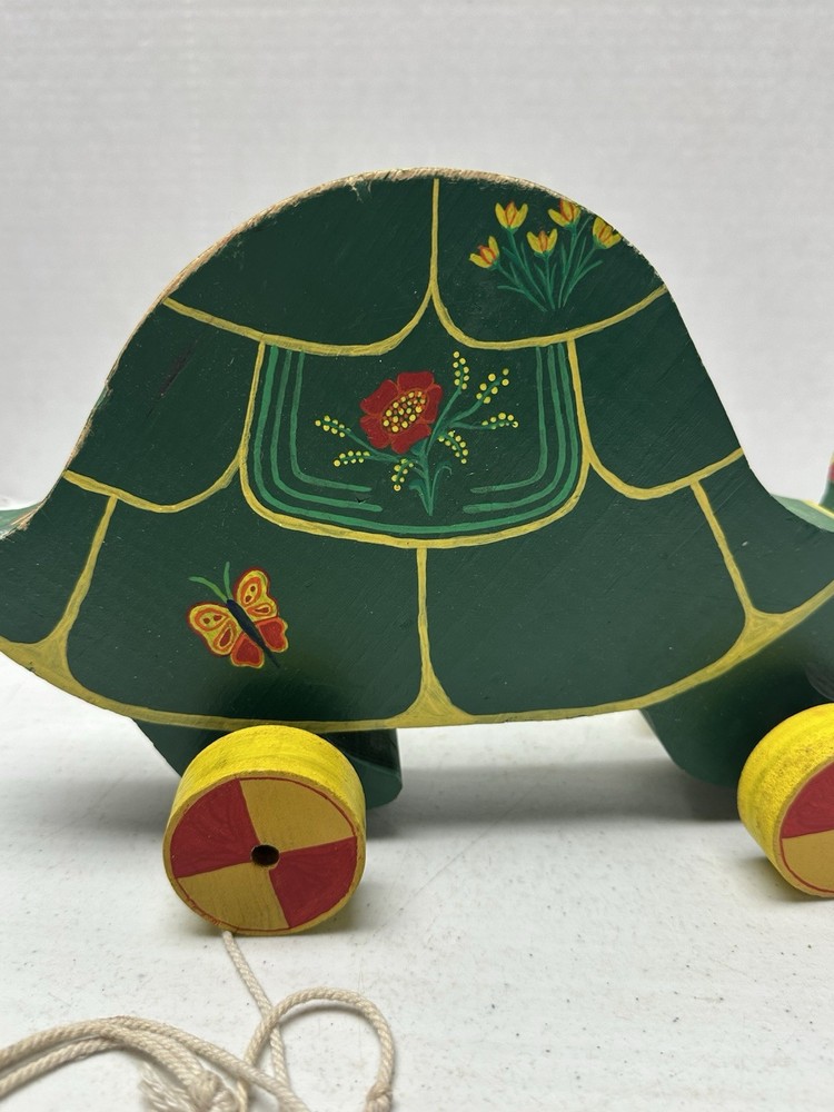 Vtg Green Handpainted Turtle Pull Along Toy
