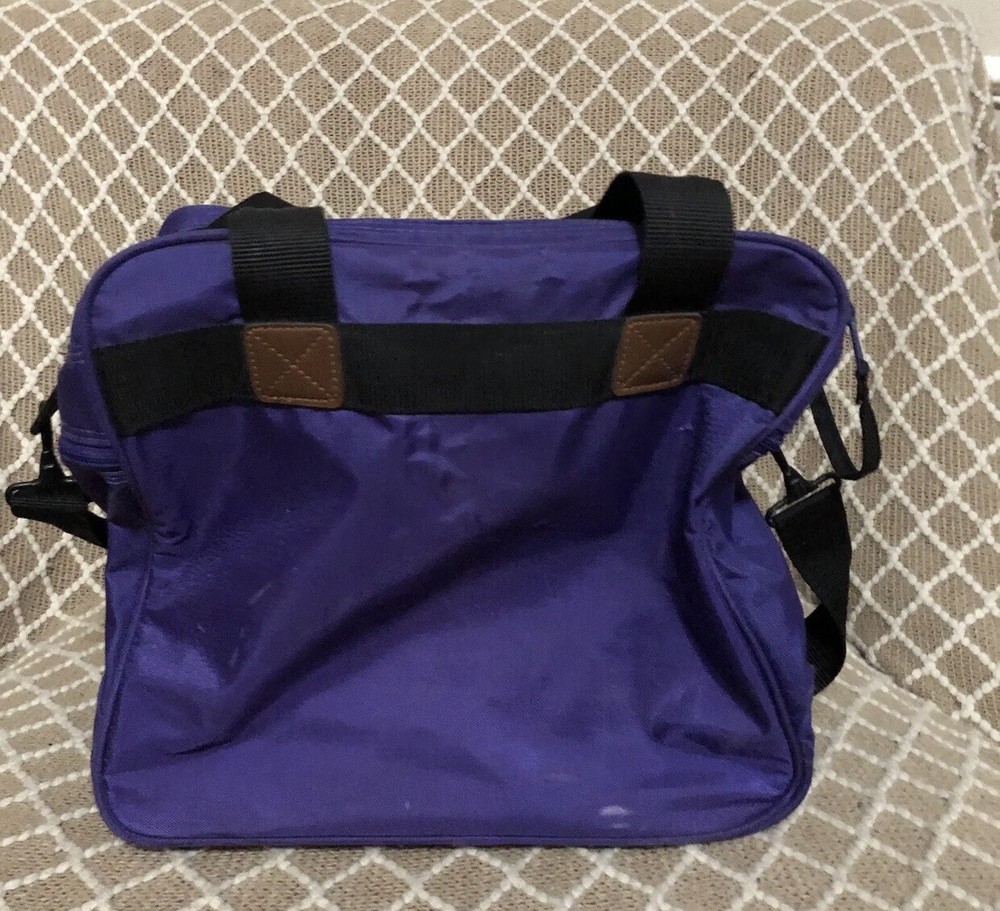 Brunswick Single Bowling Ball Bag W/ Shoulder Strap.