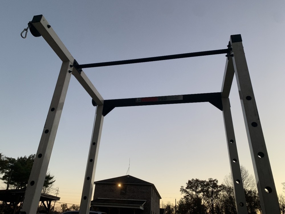 Squat Rack Power Bench Press Triceps Push Down Machine Muscle Chin Pull Up