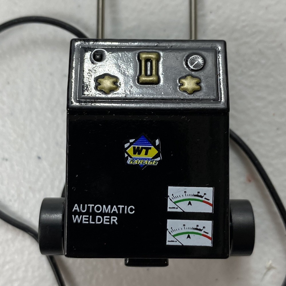 Miniature WT Garage Automatic Welder 1:18 Scale - EUC