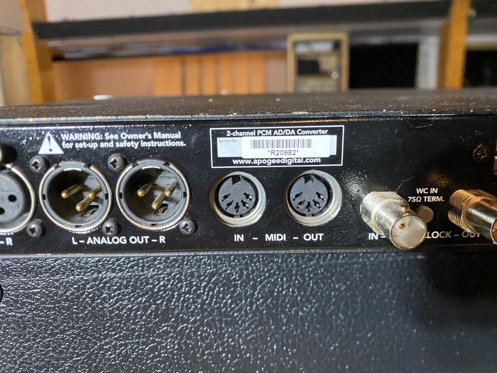 Apogee Rosetta 200. 2 CH Digital Recording Interface with X-0HD interface card