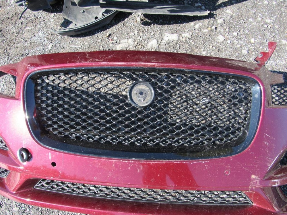 F-PACE 2017 Glove Box 1026764