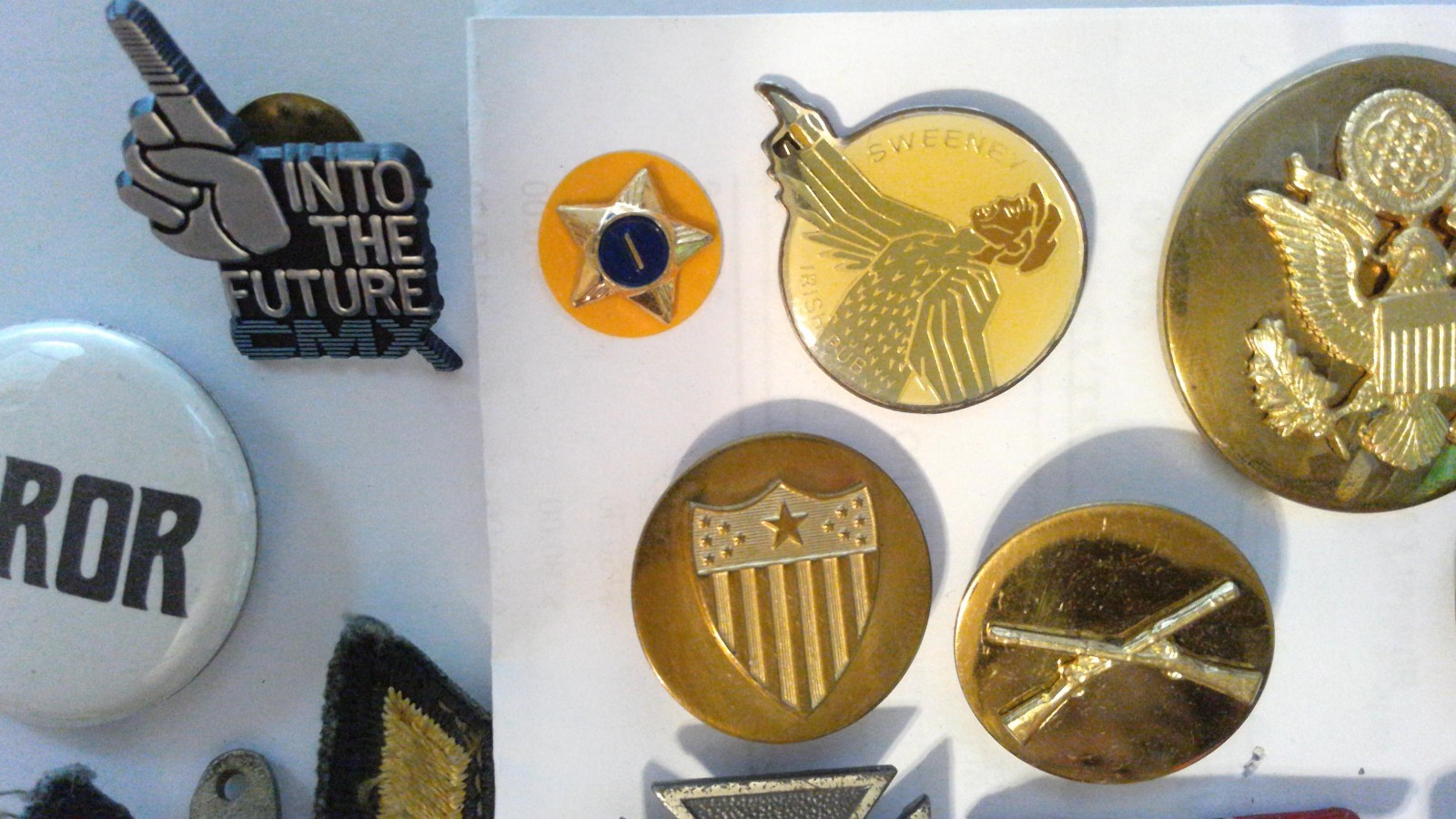 Large lot of Vintage Military Pins Badges Patches Awards and Similar pinbacks