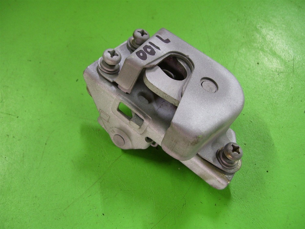 1985 Dodge D50 Ram 50 D-50 Tailgate Tail gate latch left Mighty Max