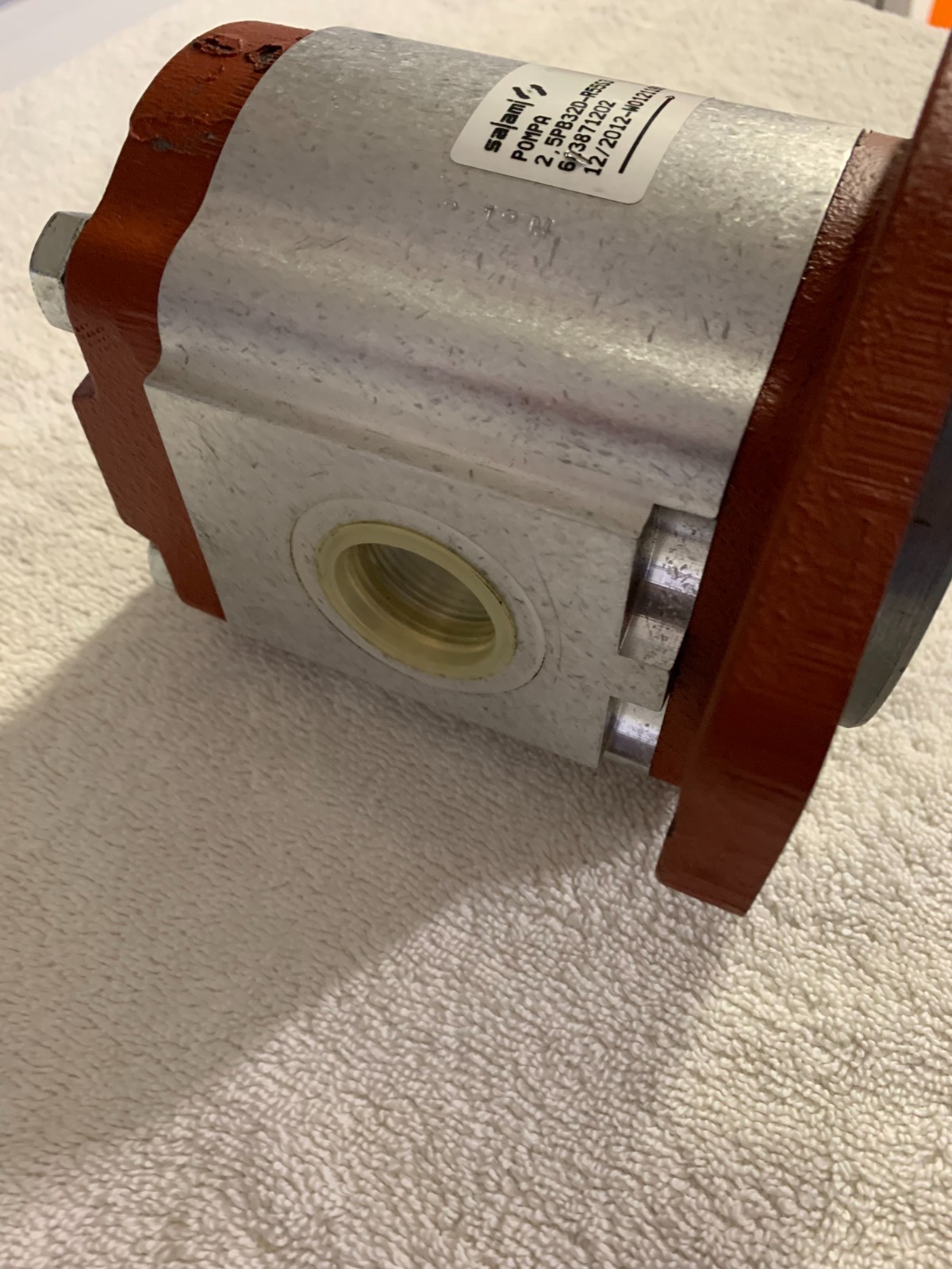 SALAMI HYDRAULIC GEAR PUMP 1.97 CU.IN/REV 13 TOOTHED SPLINED MOD#2.5PB32D-R55S3