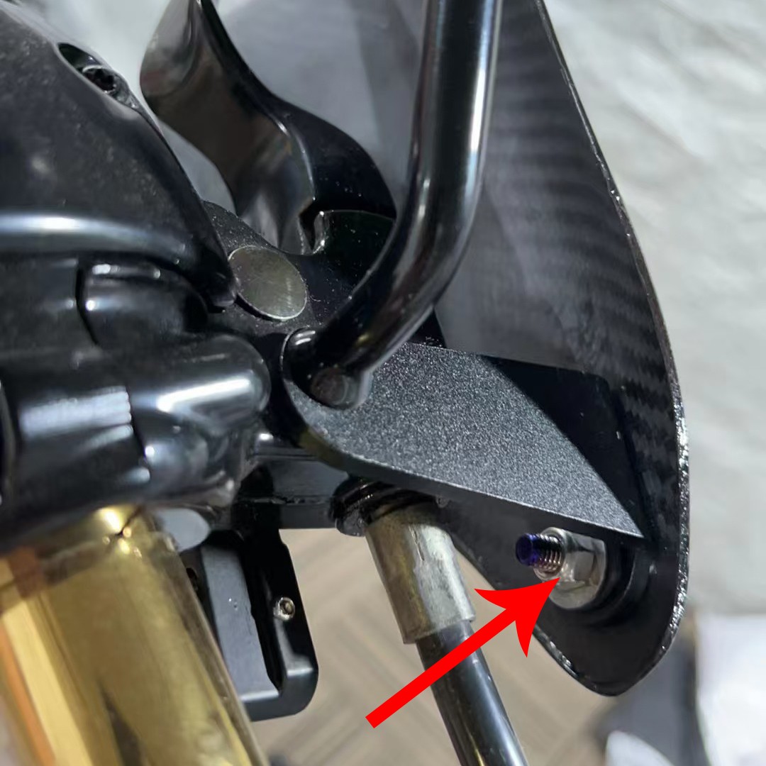 Carbon Fiber Handguards Protector Hand Shield Guard Fits HarleyTouring FLHR XL