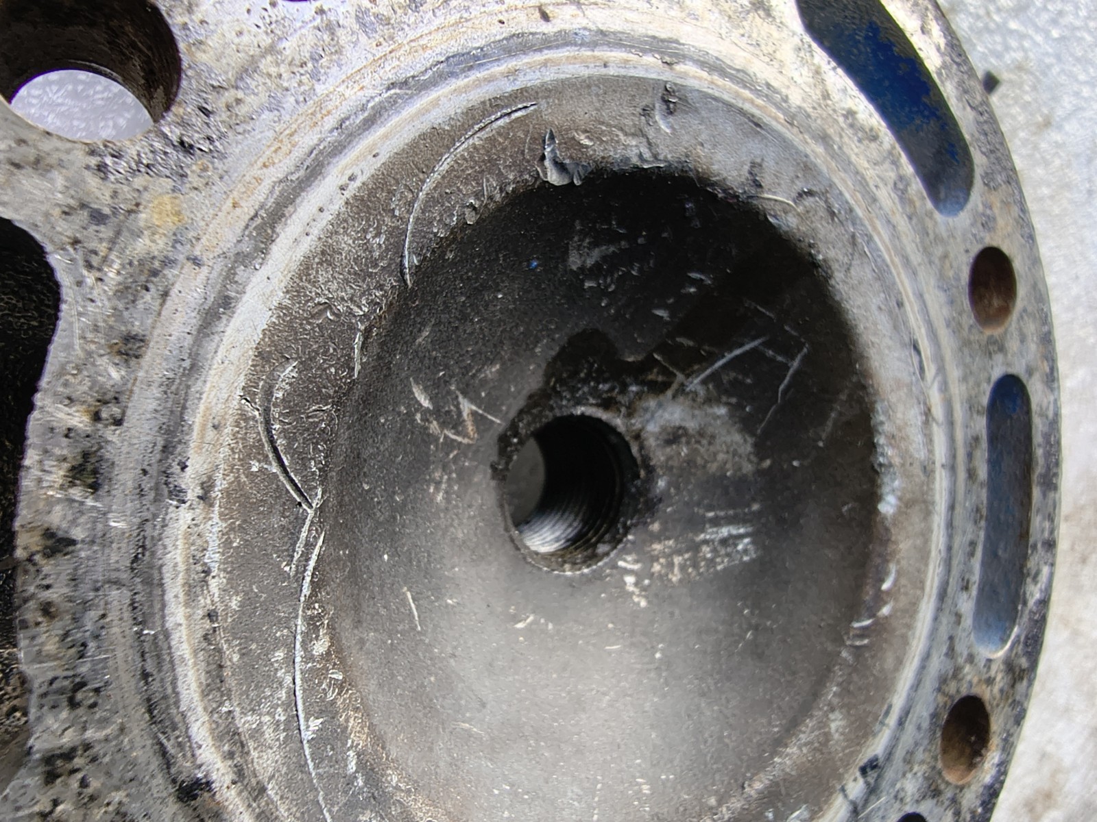 1987-1992 Suzuki LT250R Quadracer 250 Cylinder Head