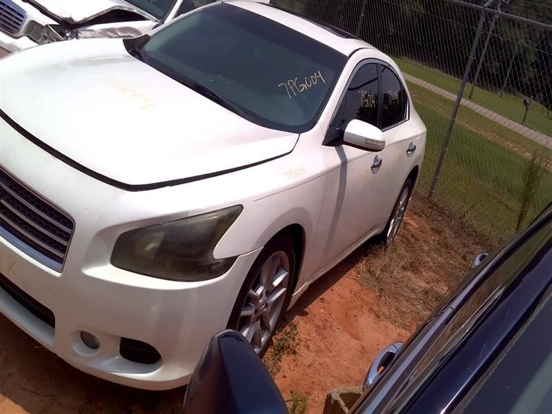 Console Front Floor With Navigation System Fits 10 MAXIMA 103958059