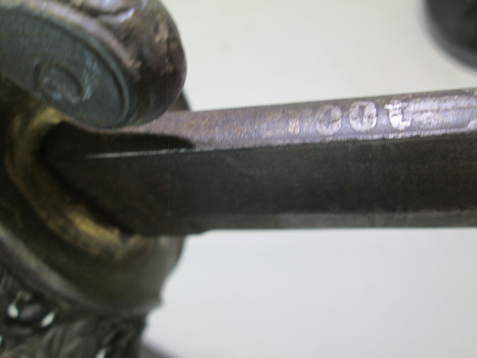 US CIVIL WAR FOOT OFFICERS SWORD W SCABBARD MARKED ETCHED US E PURUBUS UNUM #W27