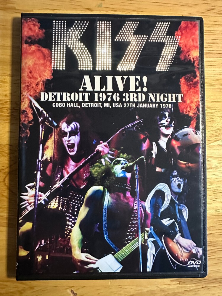KISS - Live in Detroit Cobohall 1976 Nite 3 remastered DVD Gene Ace Frehley