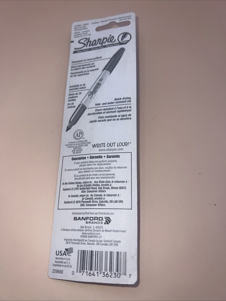 Sharpie Permanent Marker, Fine Point, Berry Ink, 1-Count 2006
