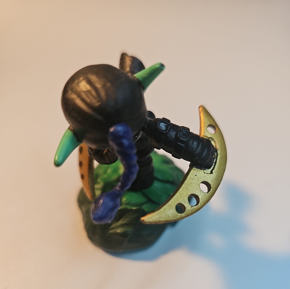 Skylanders Swap Force Stealth Elf Figure by Activision.