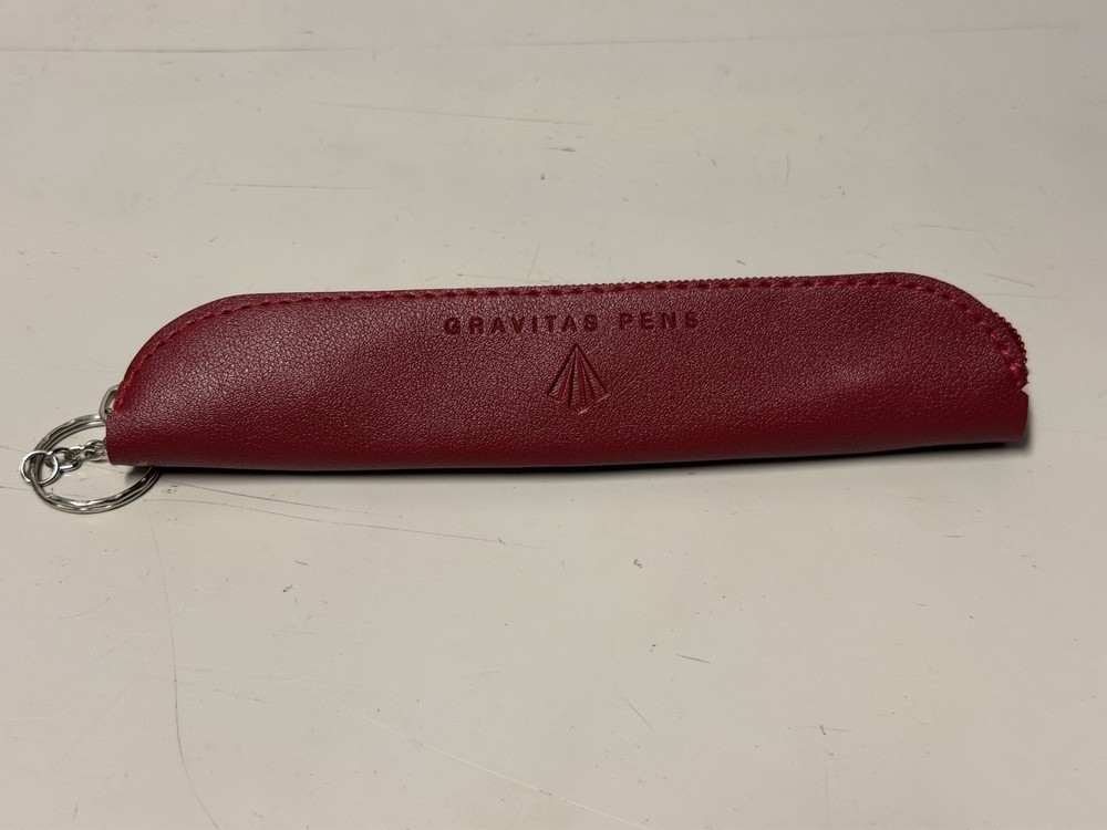 Gravitas Pen Case