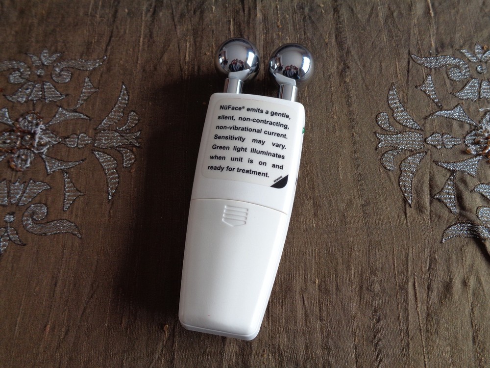 NuFace Microcurrent Facial Toning Device