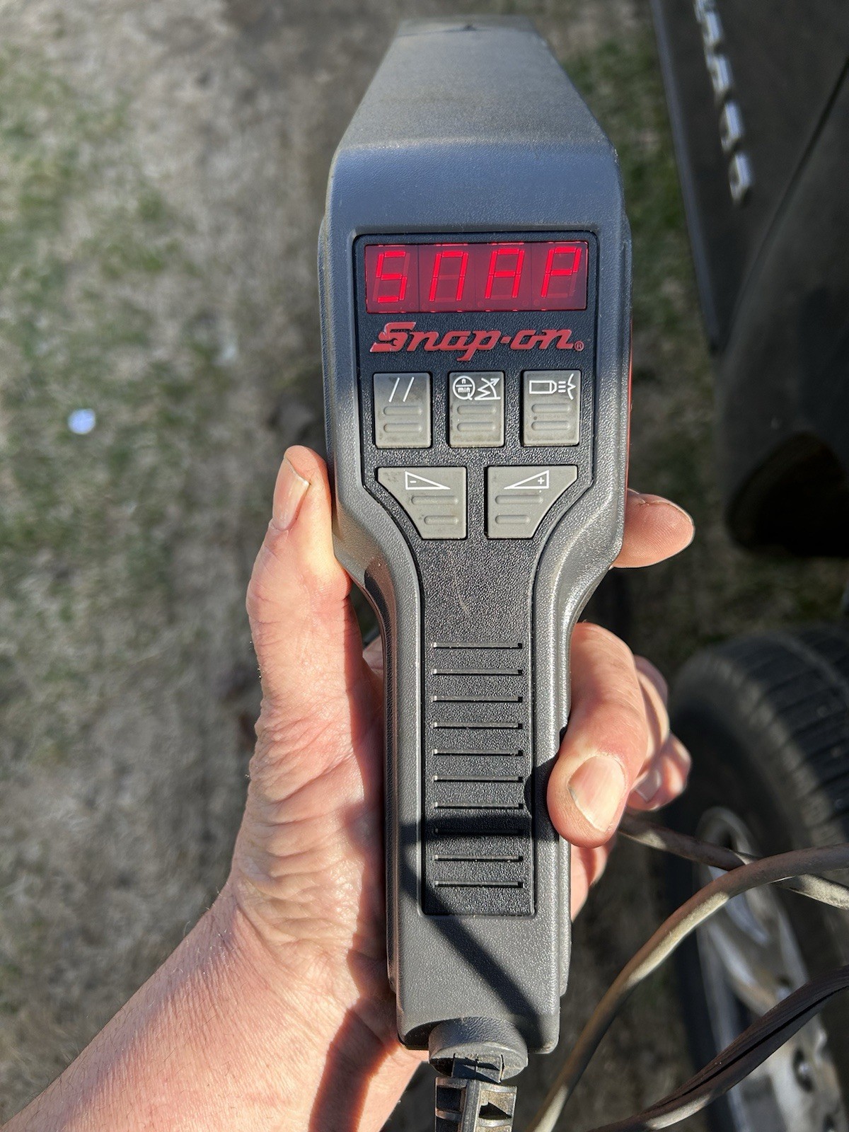 Snap-On Tools Incorporated TACH / ADV TIMING LIGHT model MT2261 10-16V DC 1.3A