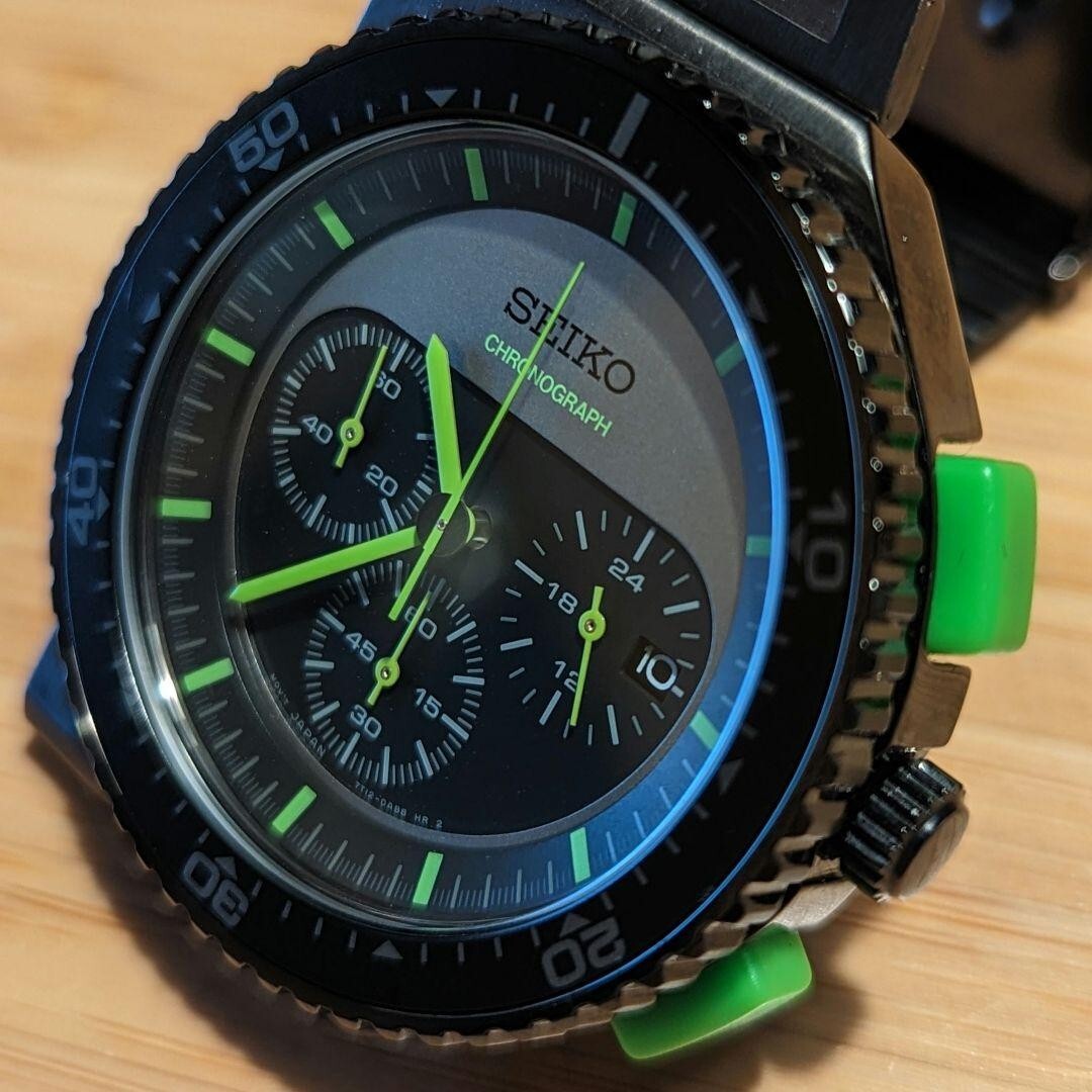 Used SEIKO Giugiaro Design 30th anniversary Black Green with serial number