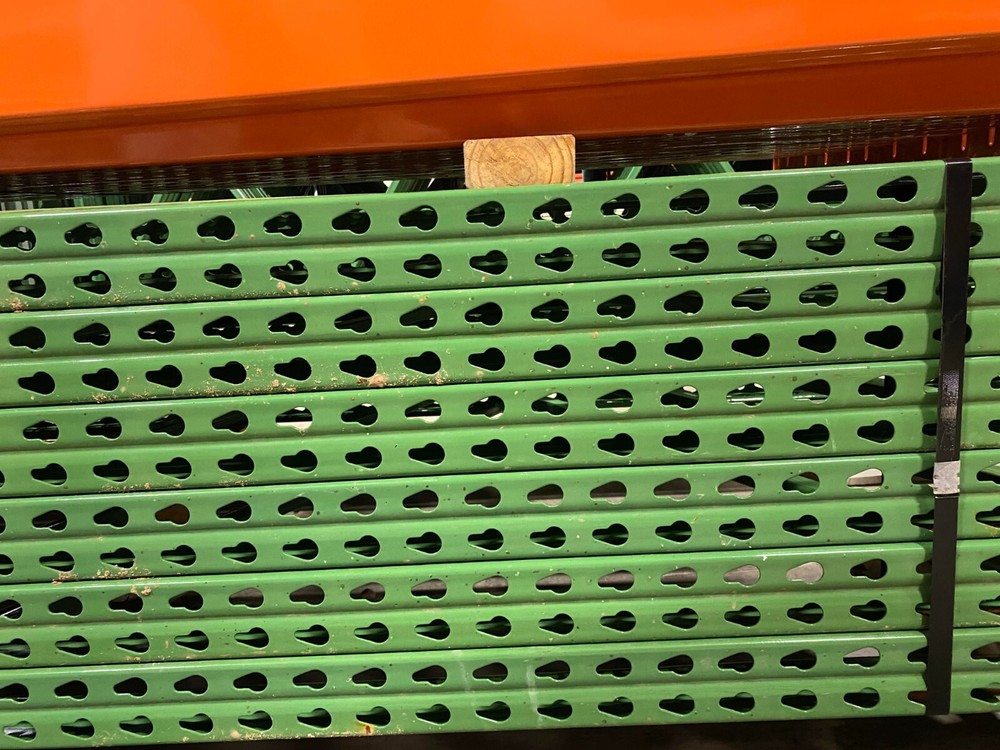Teardrop Selective Pallet Rack Package