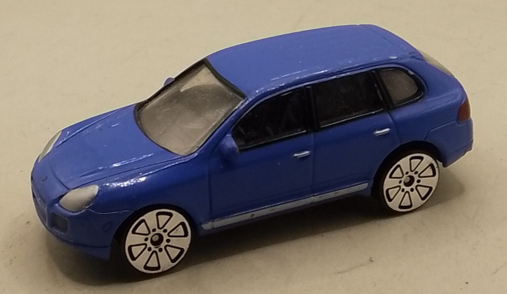 RealToy Porsche Cayenne 1:61 scale