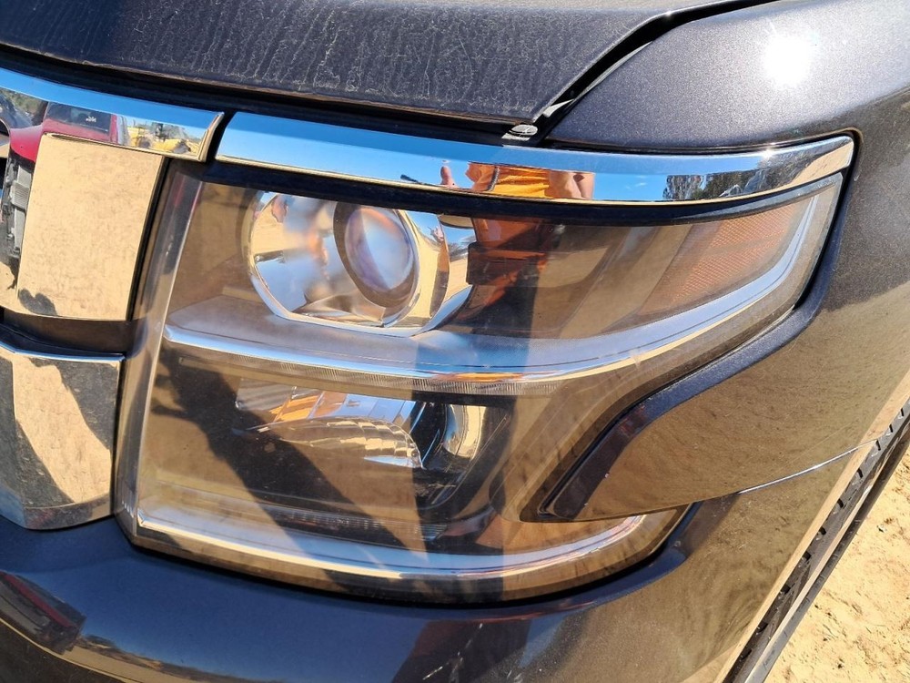 SUBCHEV15 2016 Glove Box 4834147