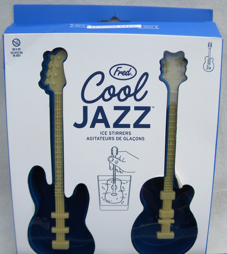 Axe Heaven mini acoustic guitar, plus