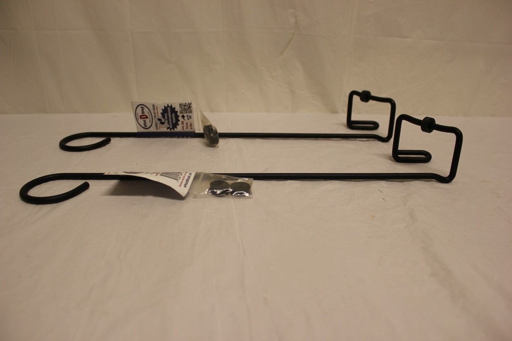 2x What D Hook 1 1/2" Deck Rail Post Garden Display Hook No Hardware Needed G2