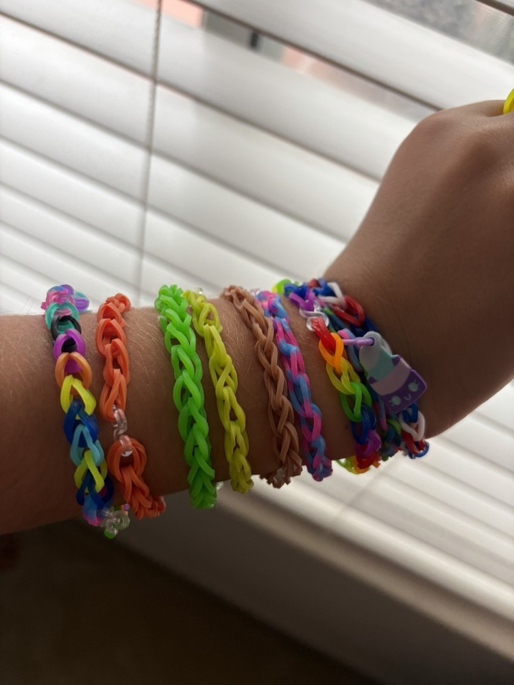 Rainbow Loom Bracelet Size S-M