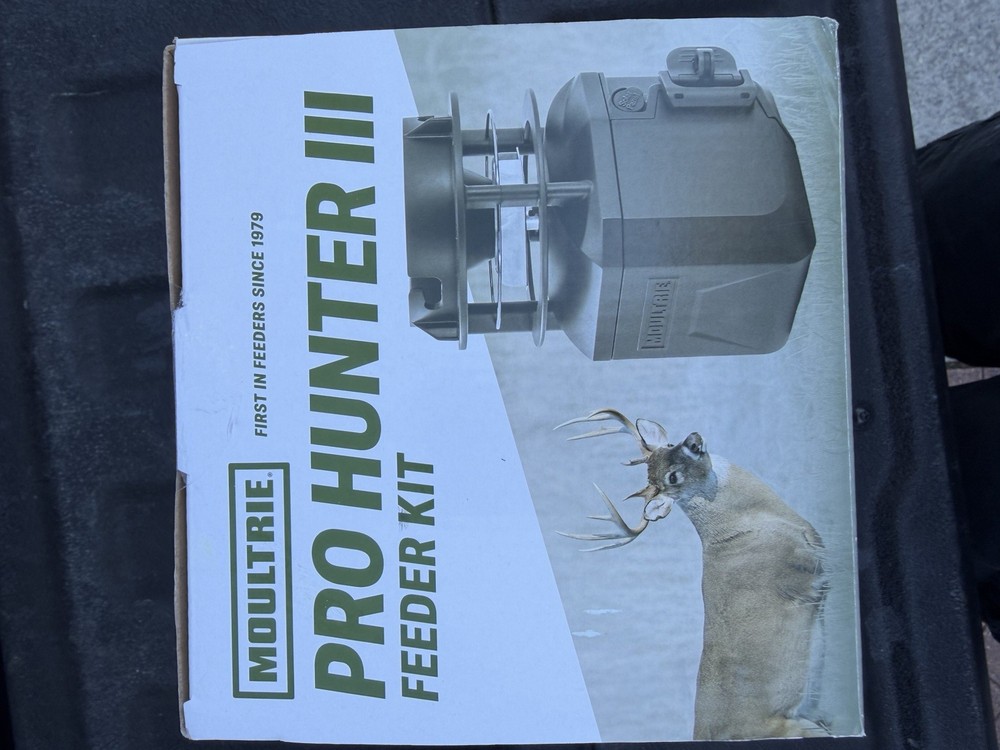 Moultrie Pro Hunter III Deer Feeder Kit Quicklock Adapter Bluetooth Connect