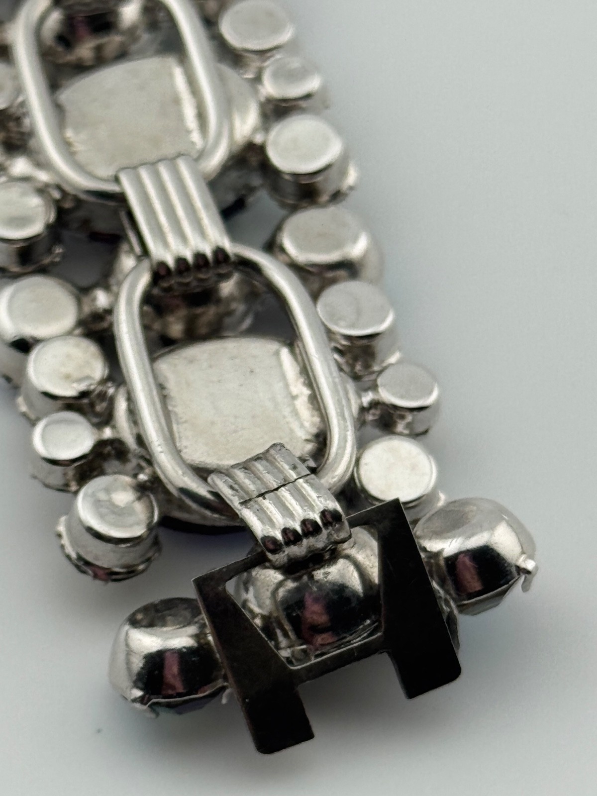 Vintage Juliana D&E 5 Link Bracelet Oval AB Aurora Borealis Rhinestone READ