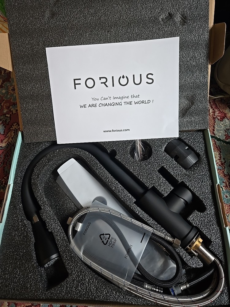 FORIOUS Kitchen Faucet, Spring Kitchen Sink Pull Down Sprayer Black New